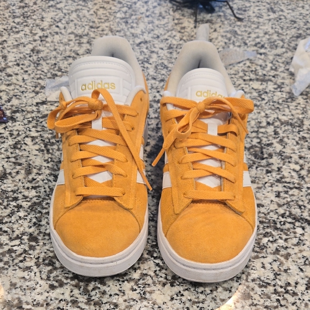 Adidas 8 1/2 Women's Melon Colored Sneakers